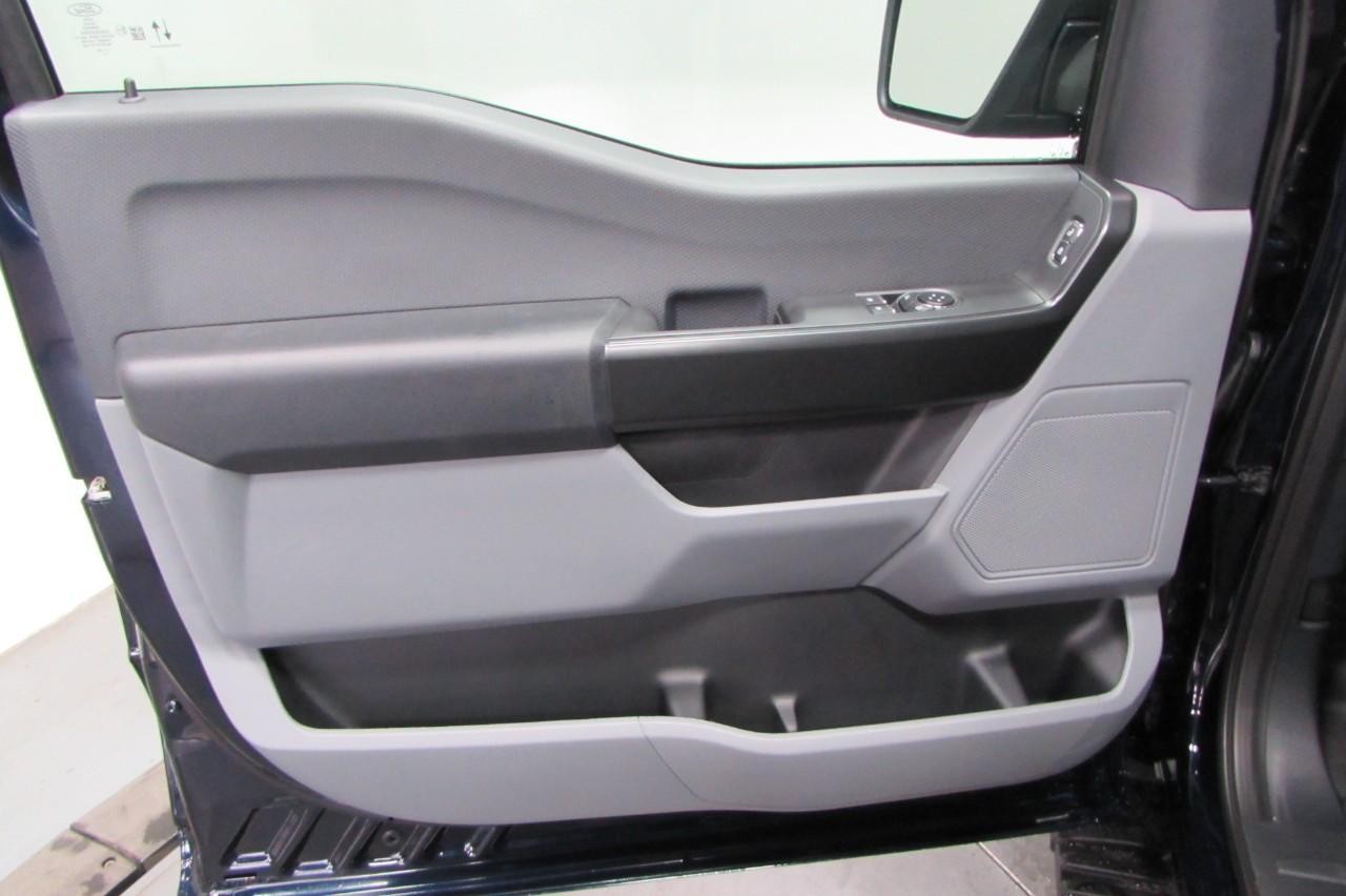 2025 Atlas Blue Metallic Ford F-150 XL 4X4 Truck