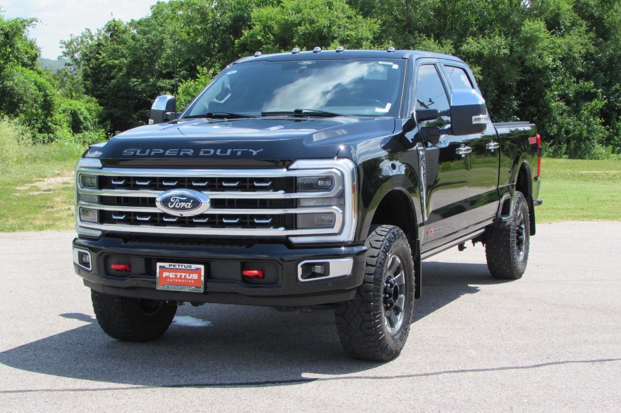2024 Agate Black Metallic Ford Super Duty F-350 SRW Platinum 4X4 Truck