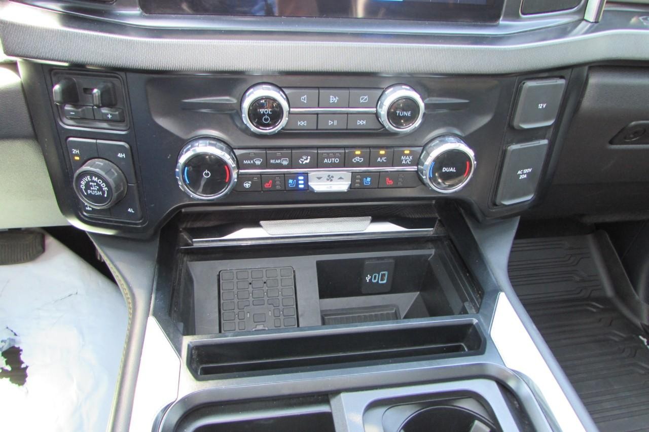 2024 Agate Black Metallic Ford Super Duty F-350 SRW Platinum 4X4 Truck