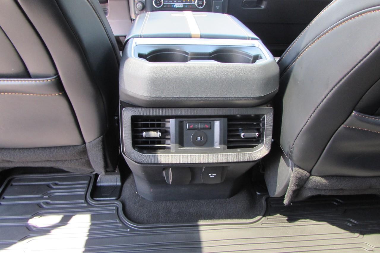 2024 Agate Black Metallic Ford Super Duty F-350 SRW Platinum 4X4 Truck