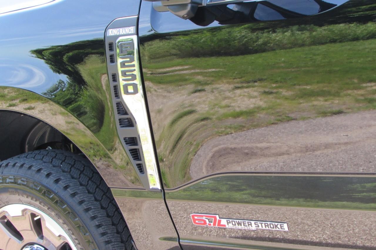 2025 Agate Black Metallic Ford Super Duty F-250 SRW King Ranch 4X4 Truck