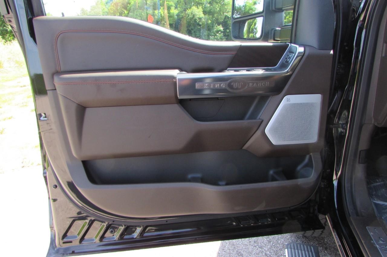 2025 Agate Black Metallic Ford Super Duty F-250 SRW King Ranch 4X4 Truck
