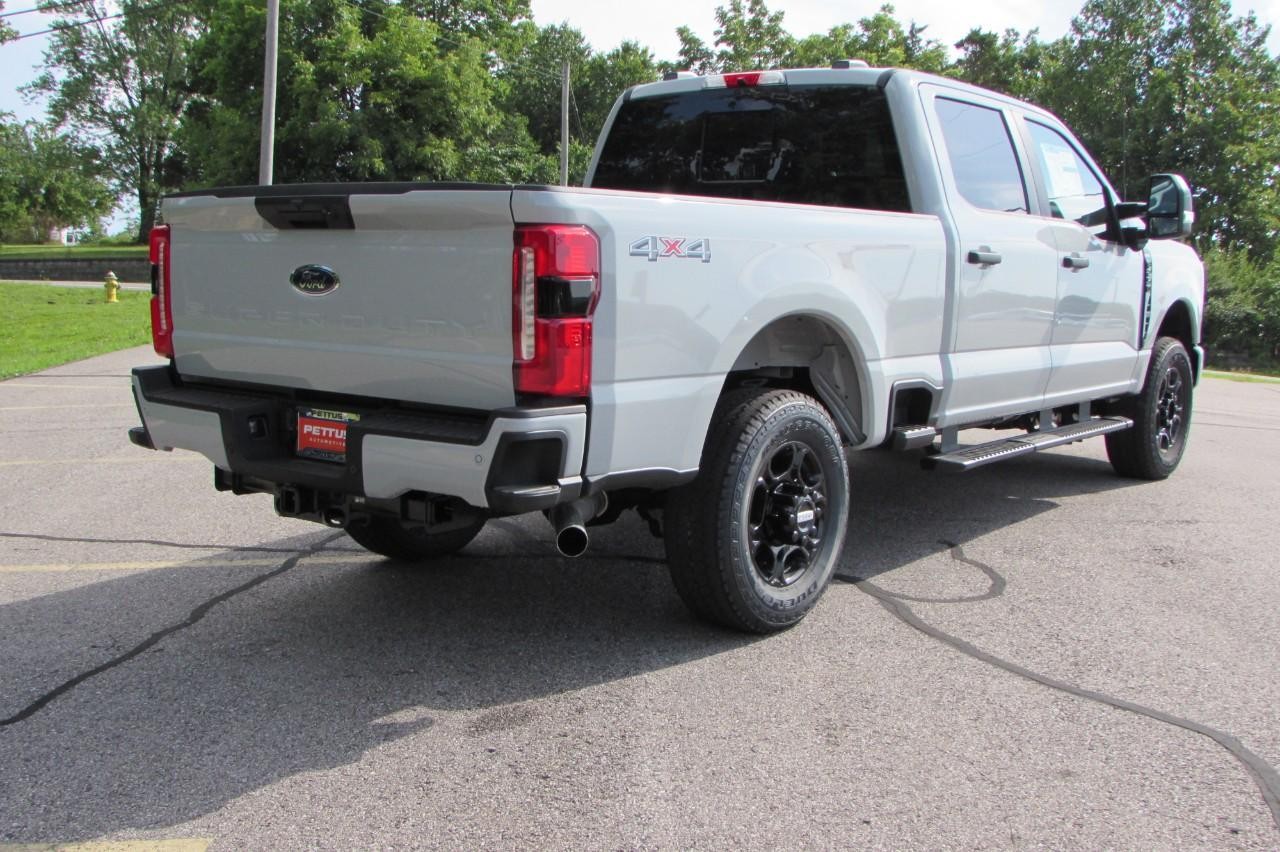 2025 Oxford White Ford Super Duty F-250 SRW XL 4X4 Truck