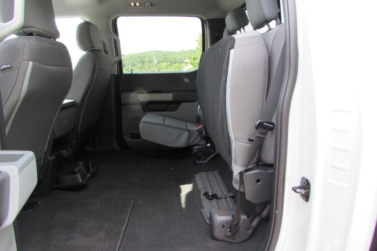 2025 Oxford White Ford Super Duty F-250 SRW XL 4X4 Truck