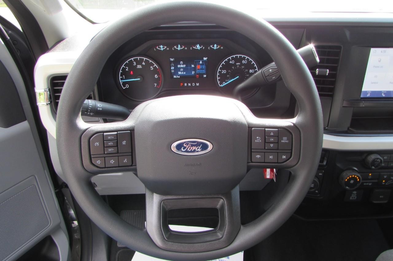 2025 Oxford White Ford Super Duty F-250 SRW XL 4X4 Truck
