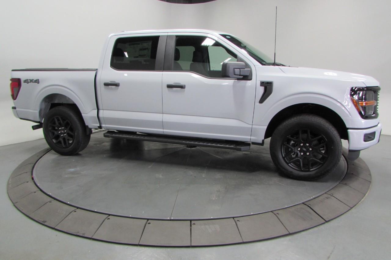 2025 Ford F-150 STX photo 4