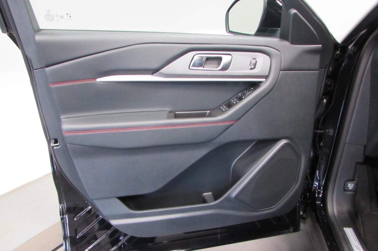 2025 Agate Black Metallic Ford Explorer ST-Line 4X4 SUV
