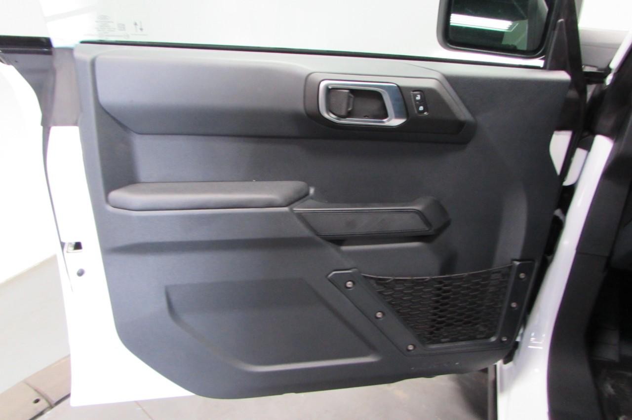 2025 Oxford White Ford Bronco Big Bend 4X4 SUV