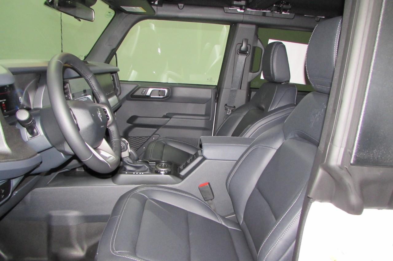 2025 Oxford White Ford Bronco Big Bend 4X4 SUV