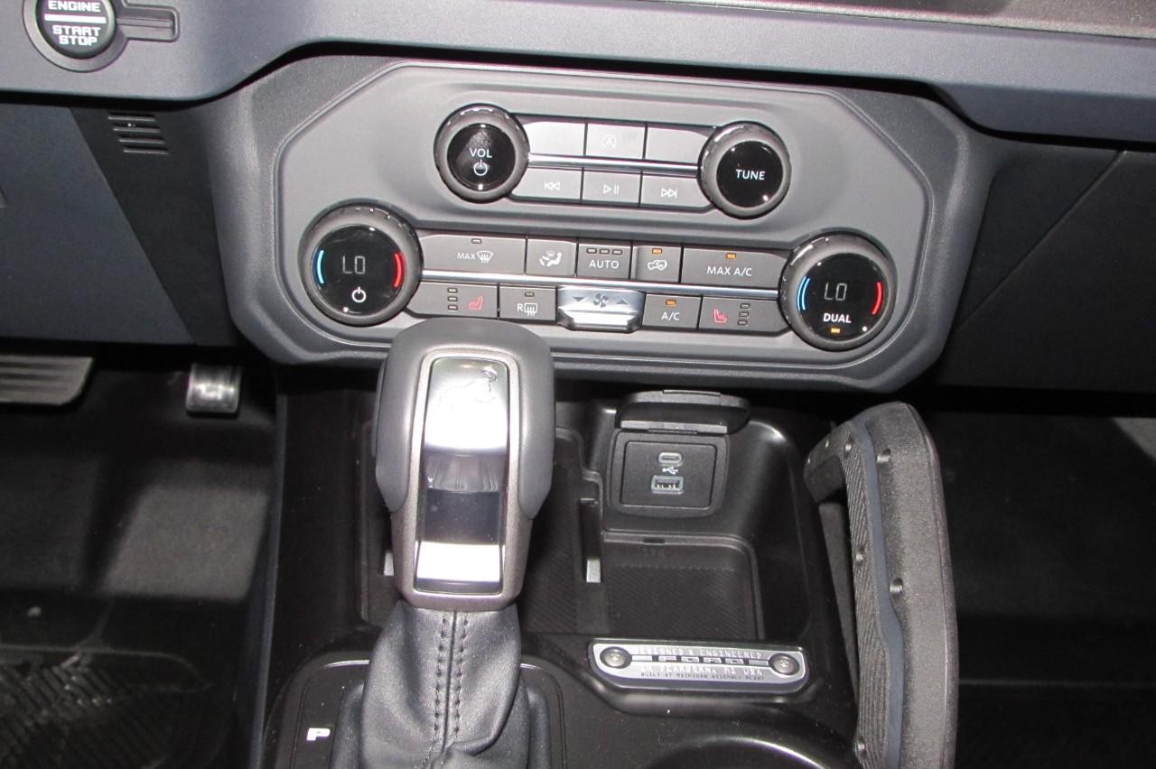 2025 Oxford White Ford Bronco Big Bend 4X4 SUV