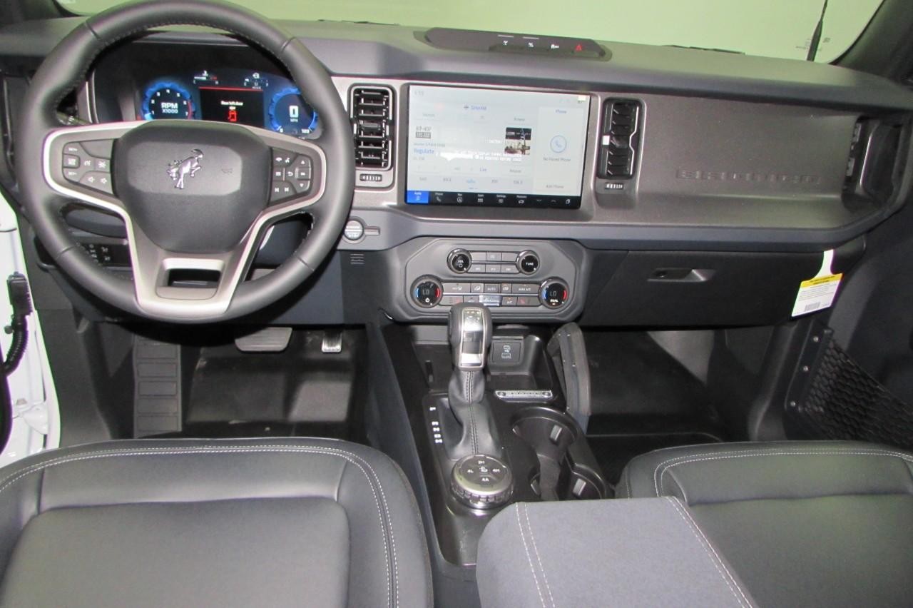 2025 Oxford White Ford Bronco Big Bend 4X4 SUV