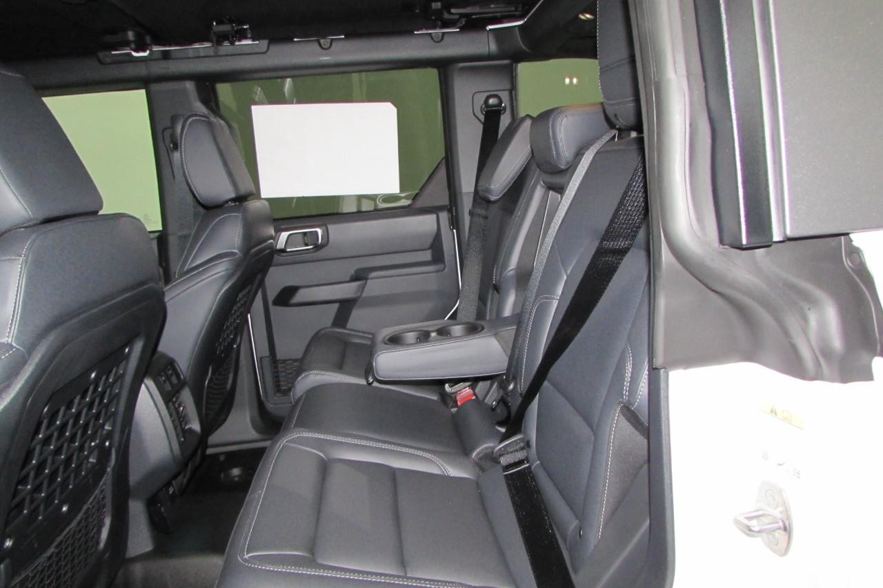 2025 Oxford White Ford Bronco Big Bend 4X4 SUV