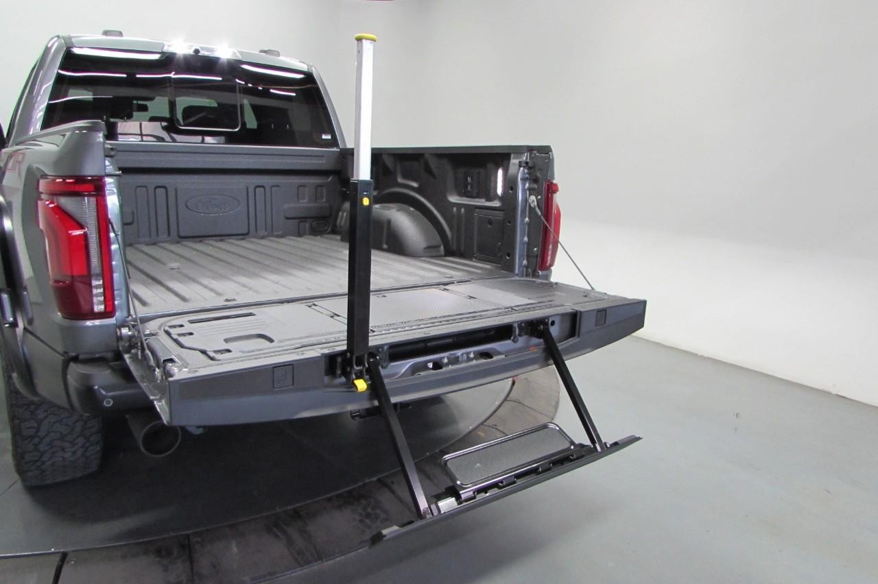 2025 Carbonized Gray Metallic Ford F-150 Raptor 4X4 Truck