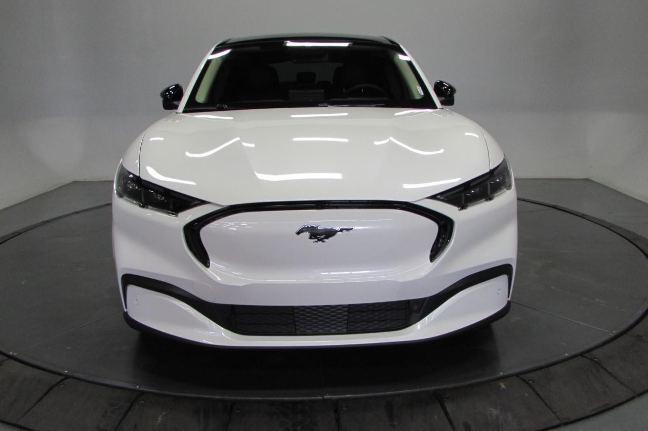 2025 Star White Metallic Tri-Coat Ford Mustang Mach-E Premium AWD SUV