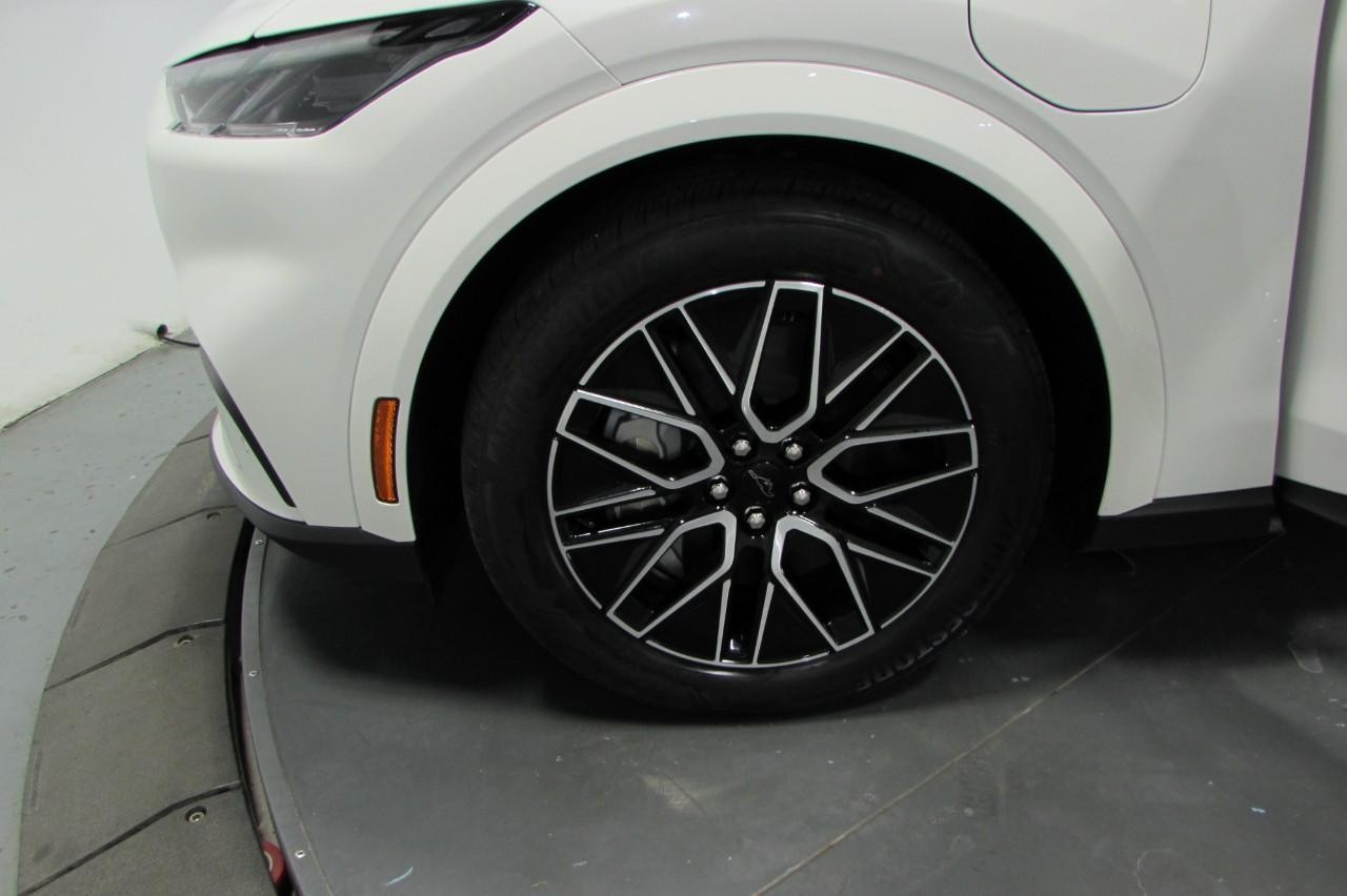 2025 Star White Metallic Tri-Coat Ford Mustang Mach-E Premium AWD SUV