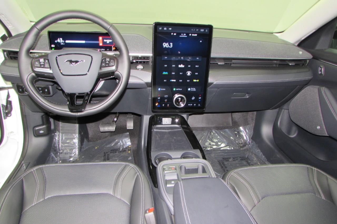 2025 Star White Metallic Tri-Coat Ford Mustang Mach-E Premium AWD SUV