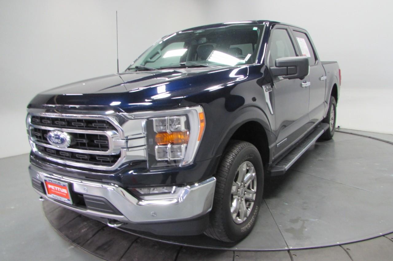 2021 Antimatter Blue Metallic Ford F-150 XLT 4X4 Truck