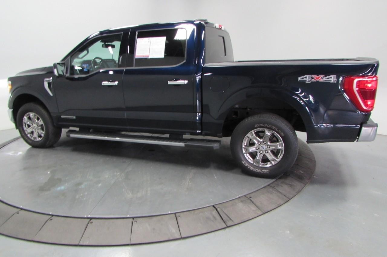 2021 Antimatter Blue Metallic Ford F-150 XLT 4X4 Truck
