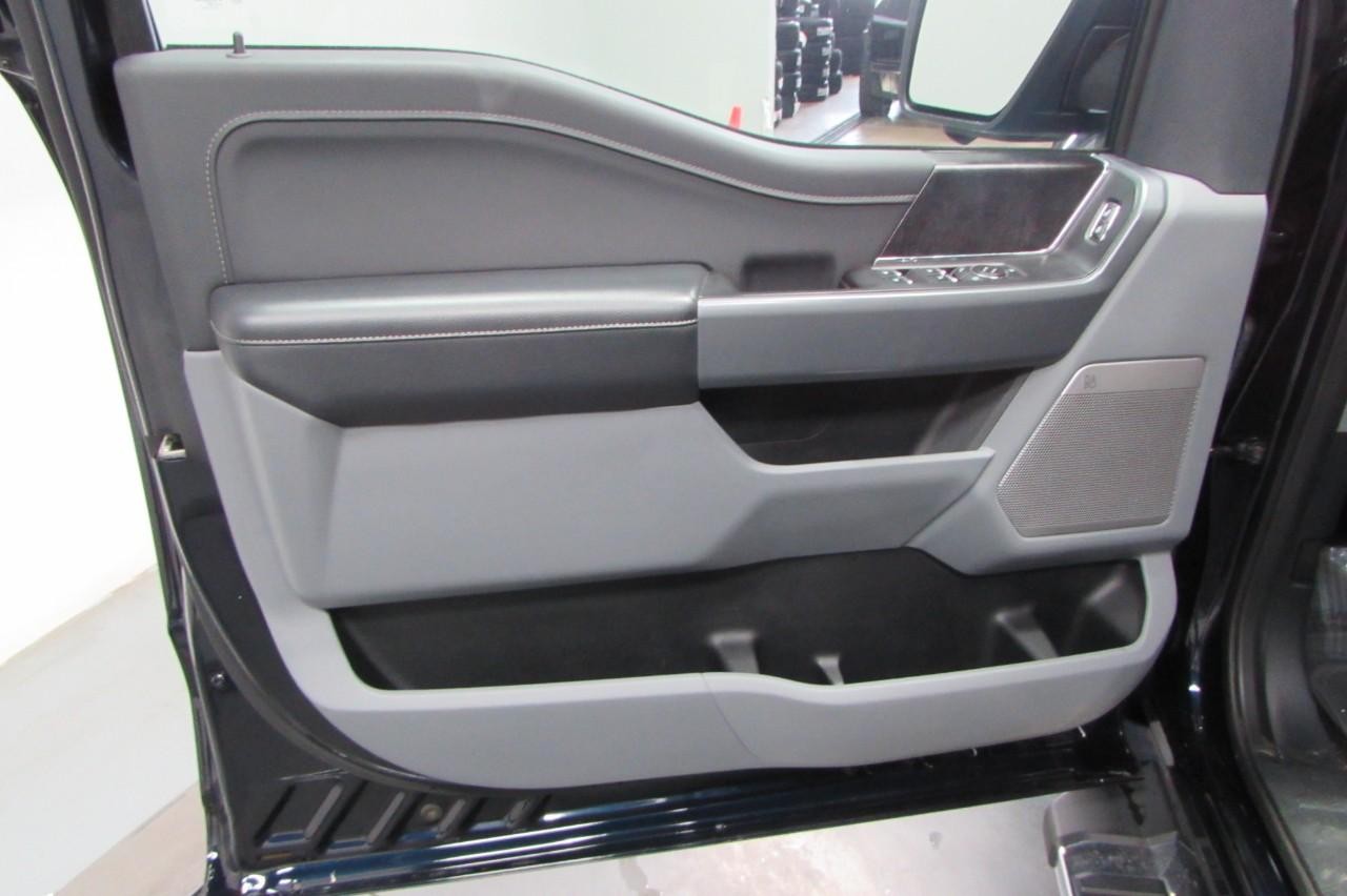 2021 Antimatter Blue Metallic Ford F-150 XLT 4X4 Truck