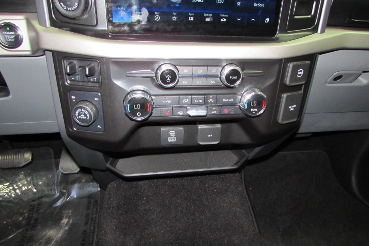 2021 Antimatter Blue Metallic Ford F-150 XLT 4X4 Truck