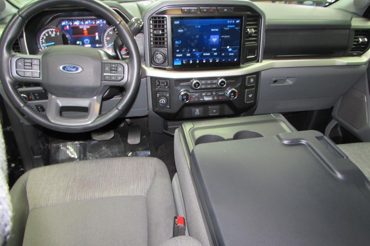 2021 Antimatter Blue Metallic Ford F-150 XLT 4X4 Truck