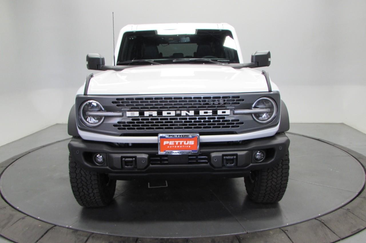 2025 Oxford White Ford Bronco Badlands 4X4 SUV