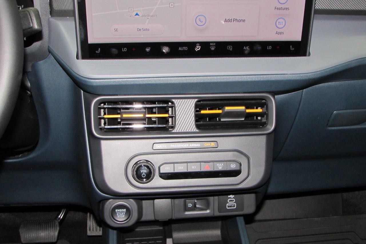 2025 Space White Metallic Ford Maverick Tremor AWD Truck