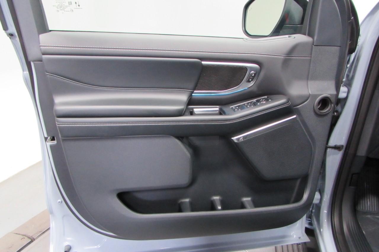 2025 Glacier Gray Metallic TriCoat Ford Expedition Max Platinum 4X4 SUV