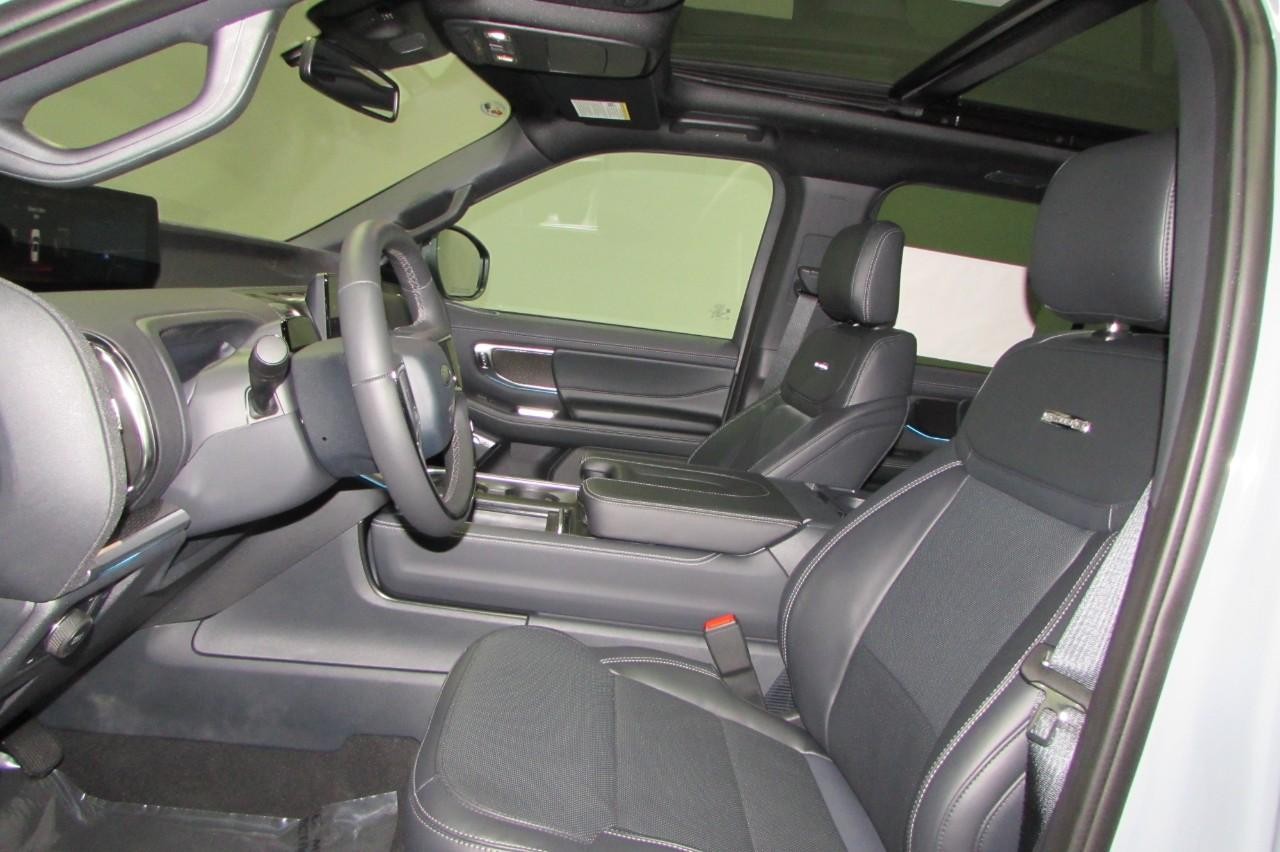 2025 Glacier Gray Metallic TriCoat Ford Expedition Max Platinum 4X4 SUV