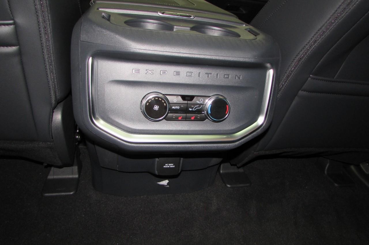2025 Glacier Gray Metallic TriCoat Ford Expedition Max Platinum 4X4 SUV