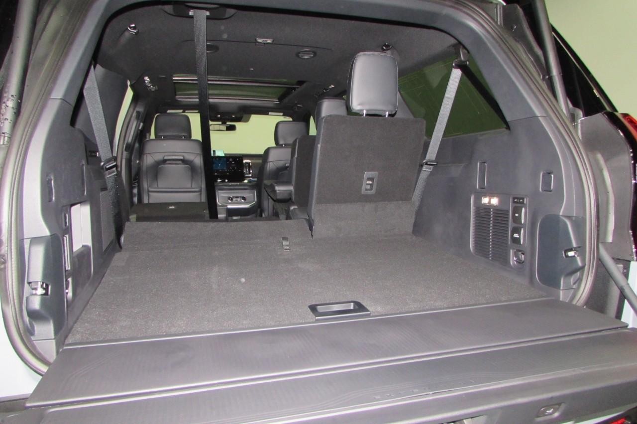2025 Glacier Gray Metallic TriCoat Ford Expedition Max Platinum 4X4 SUV