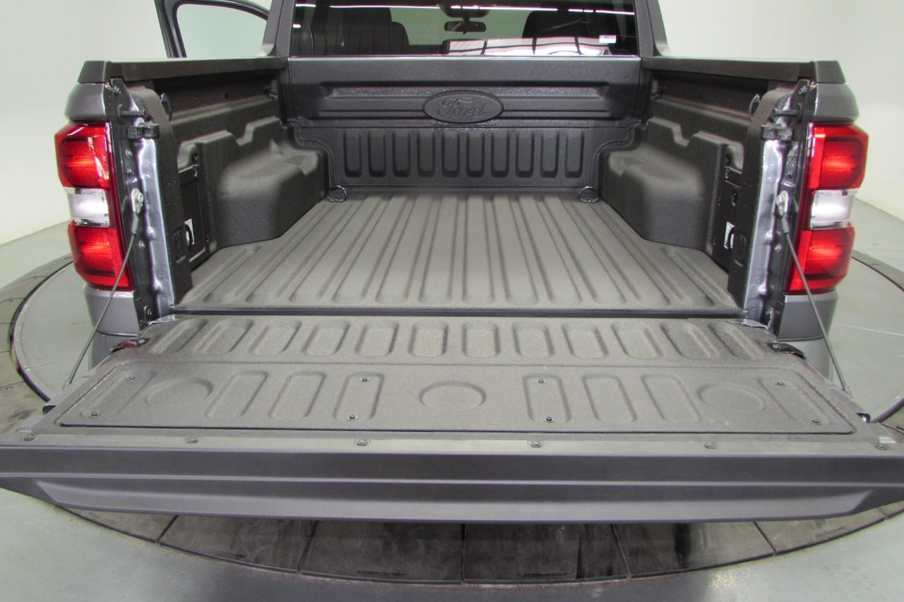 2025 Carbonized Gray Metallic Ford Maverick Lobo Standard AWD Truck