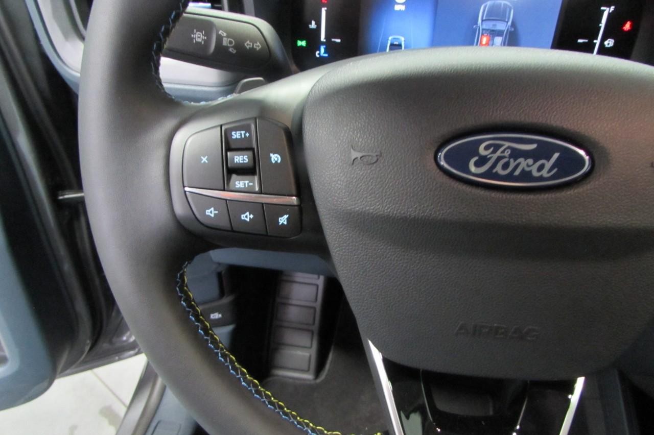 2025 Carbonized Gray Metallic Ford Maverick Lobo Standard AWD Truck