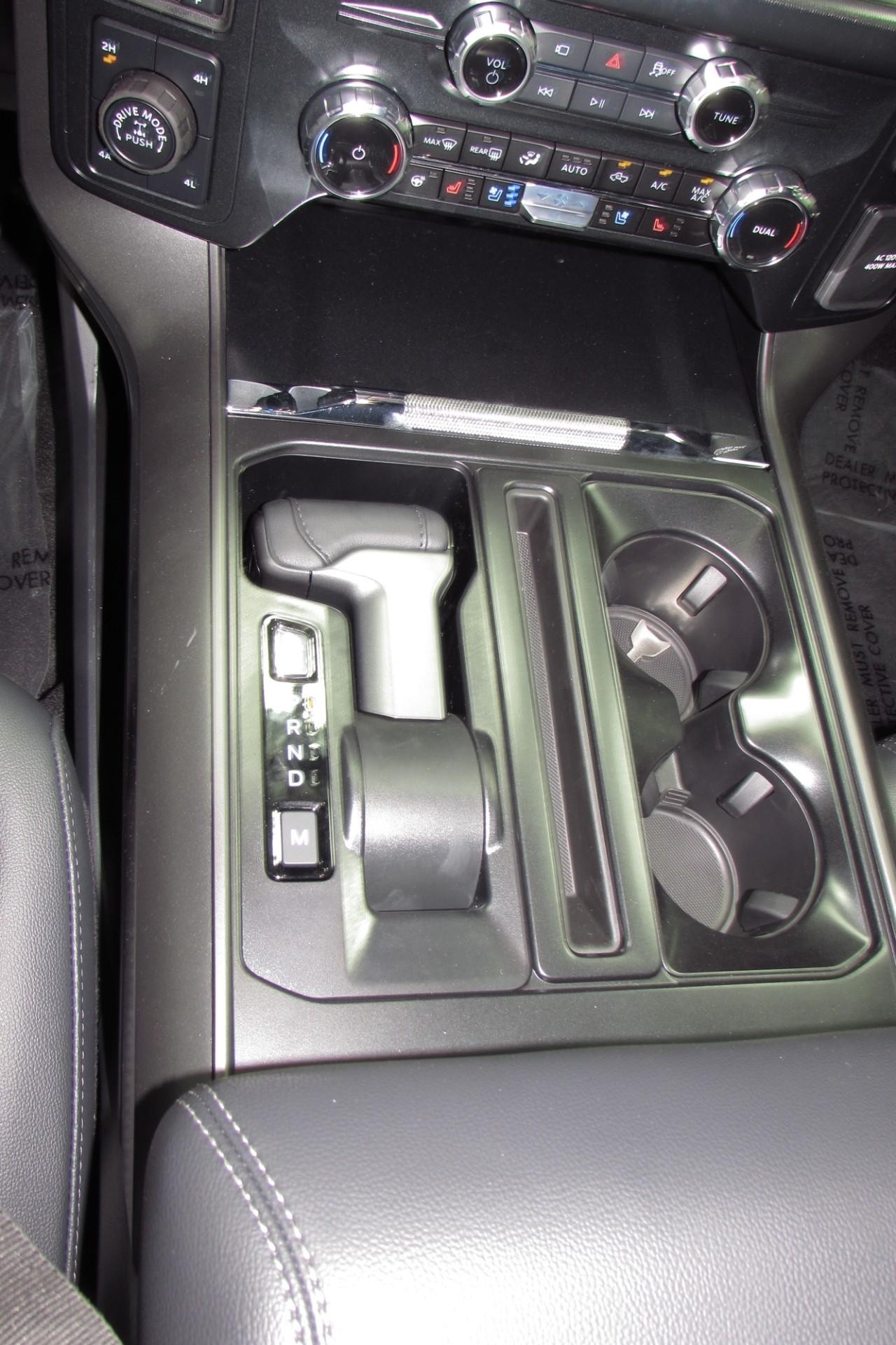 2025 Iconic Silver Metallic Ford F-150 LARIAT 4X4 Truck
