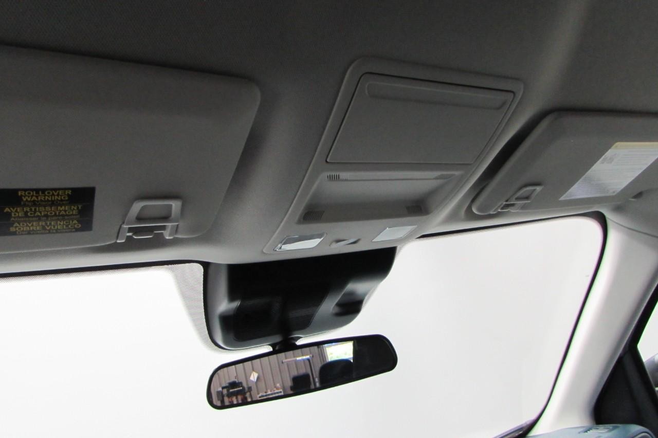 2025 Oxford White Ford Maverick XL FWD Truck