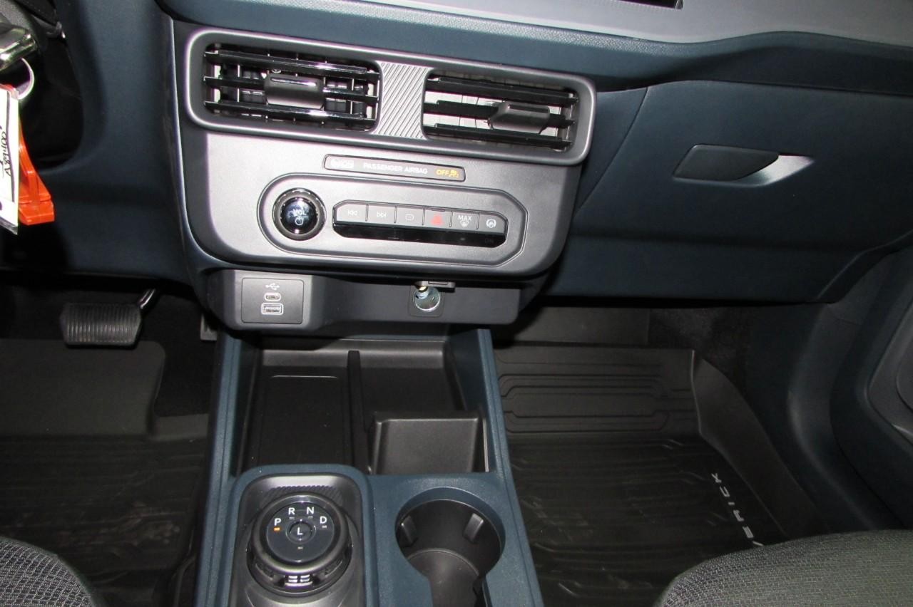 2025 Oxford White Ford Maverick XL FWD Truck