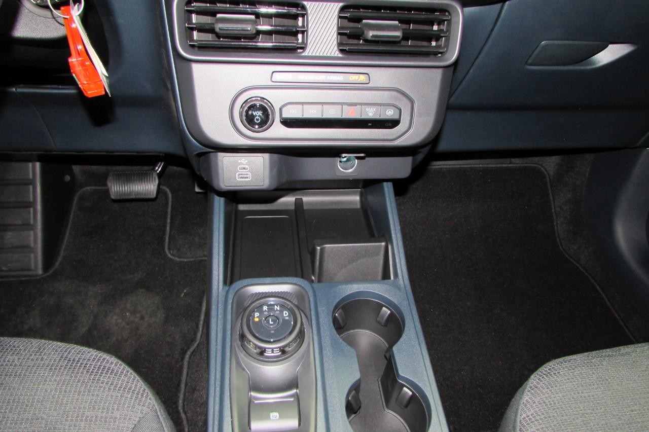 2025 Oxford White Ford Maverick XL AWD Truck