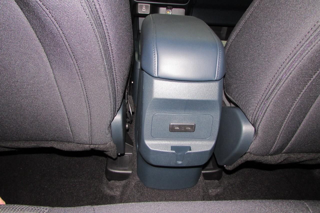 2025 Oxford White Ford Maverick XL AWD Truck