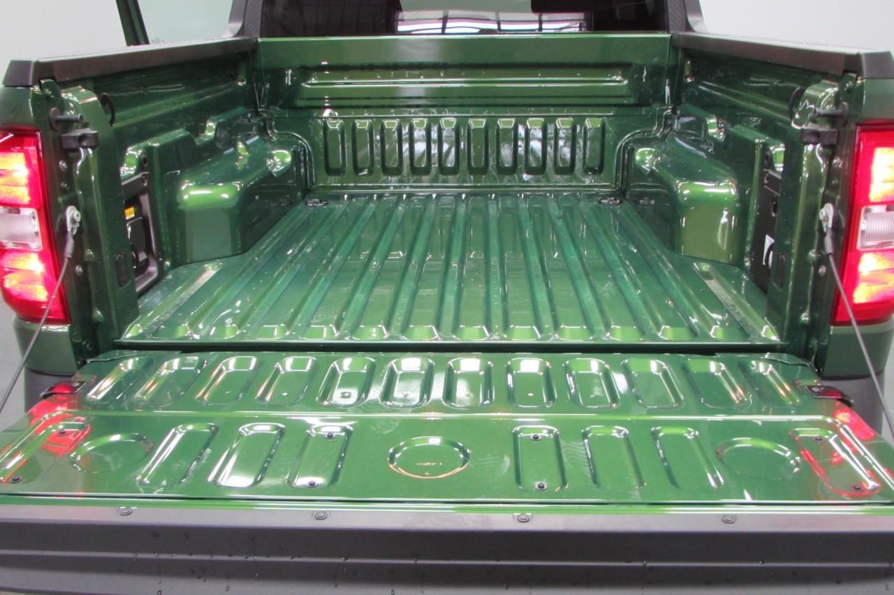 2025 Eruption Green Ford Maverick XLT AWD Truck