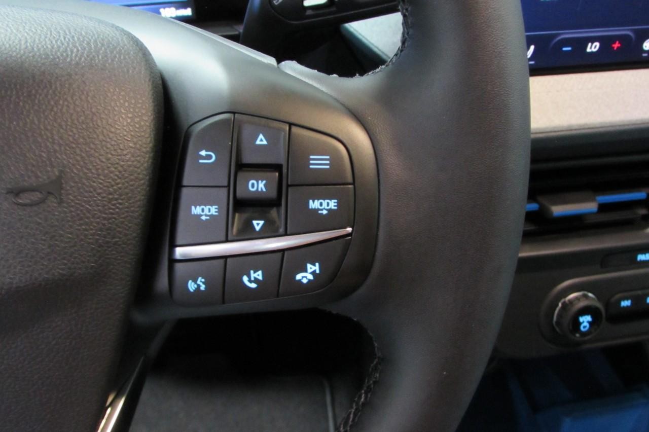 2025 Eruption Green Ford Maverick XLT AWD Truck