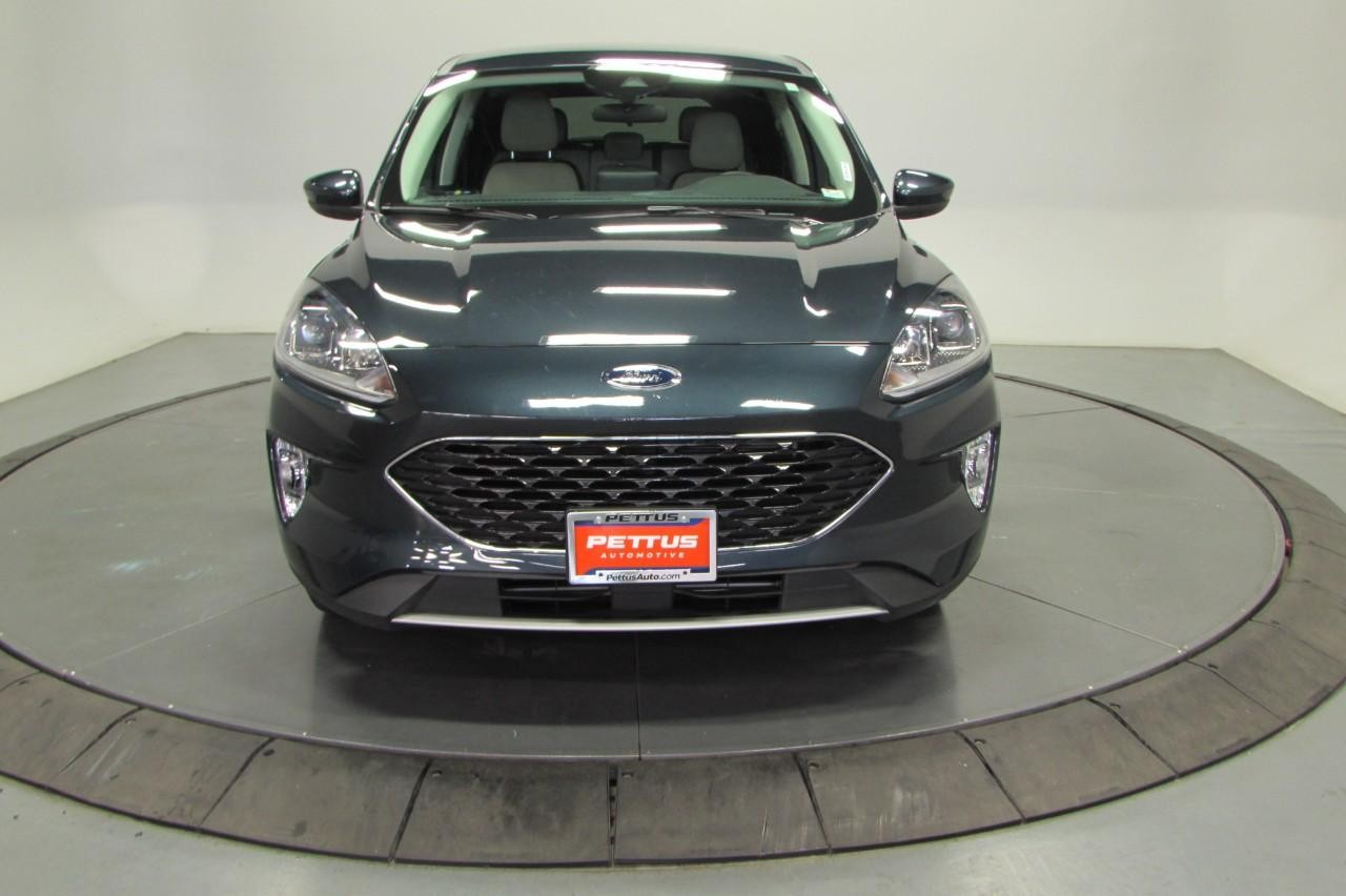 Ford Escape Vehicle Full-screen Gallery Image 02