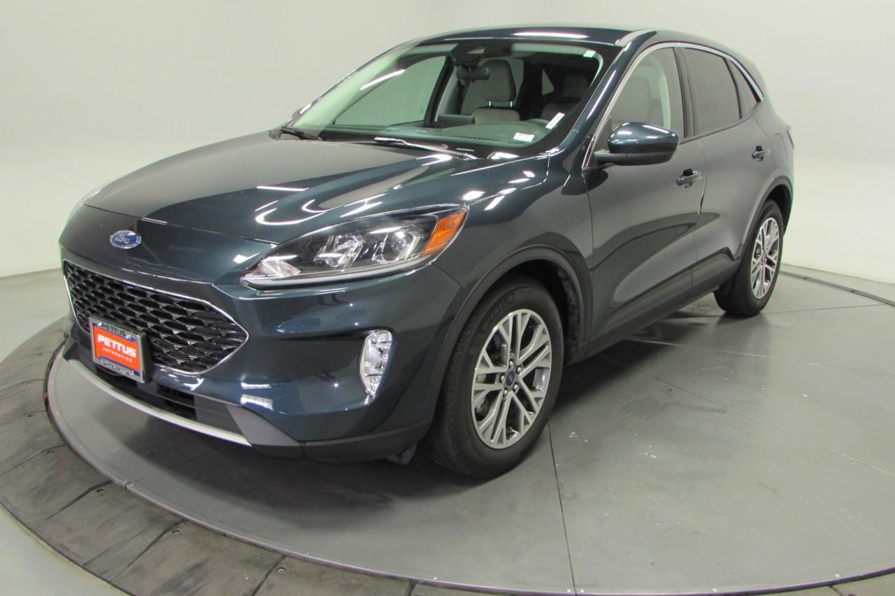 2022 Ford Escape SEL photo 2