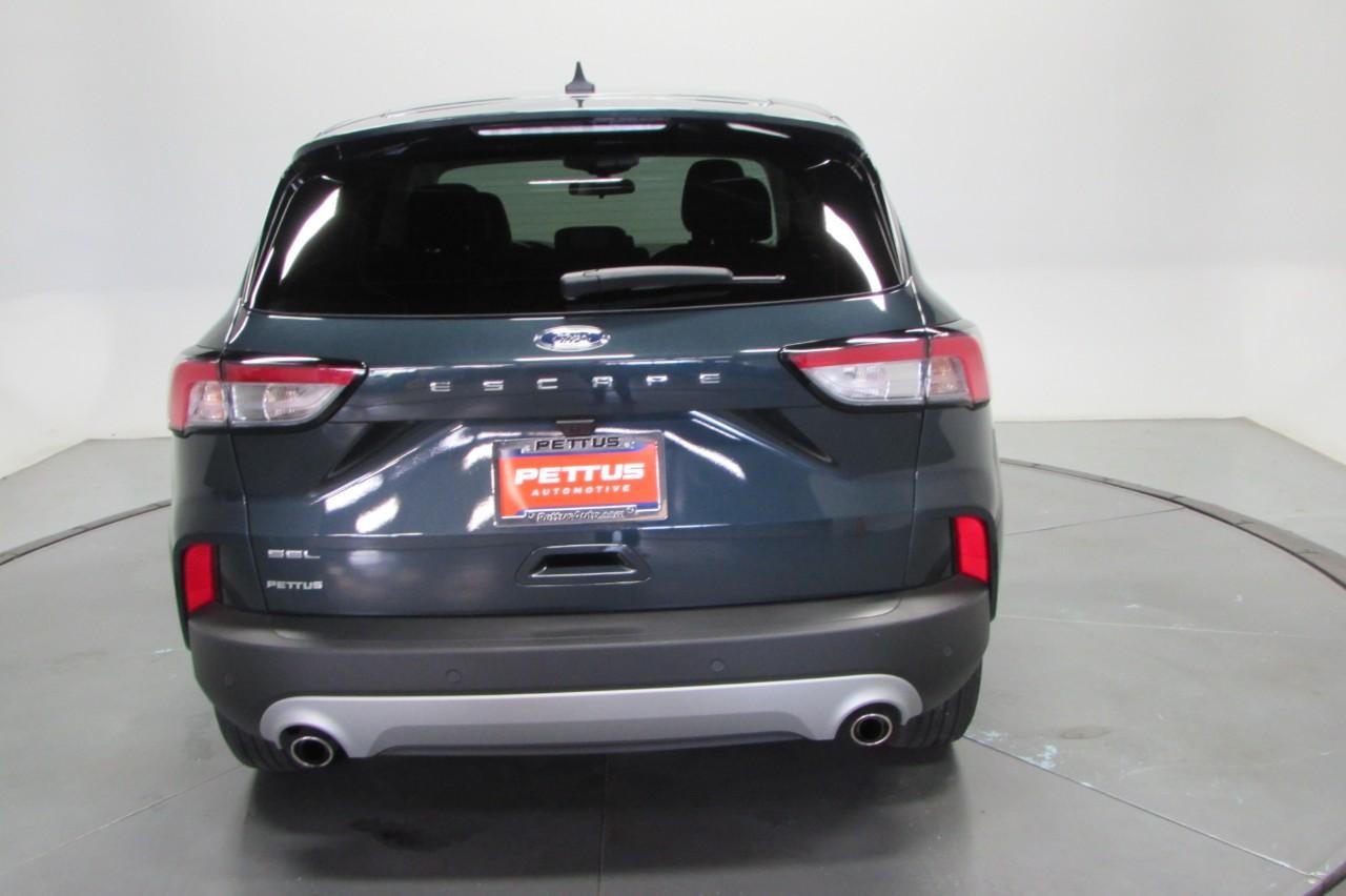 2022 Ford Escape SEL photo 6