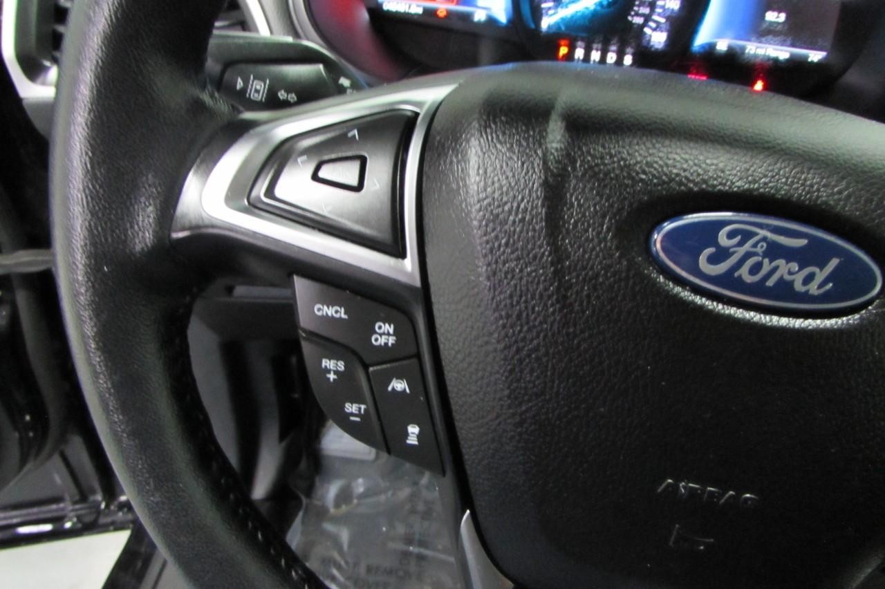 2023 Ford Edge SEL photo 15