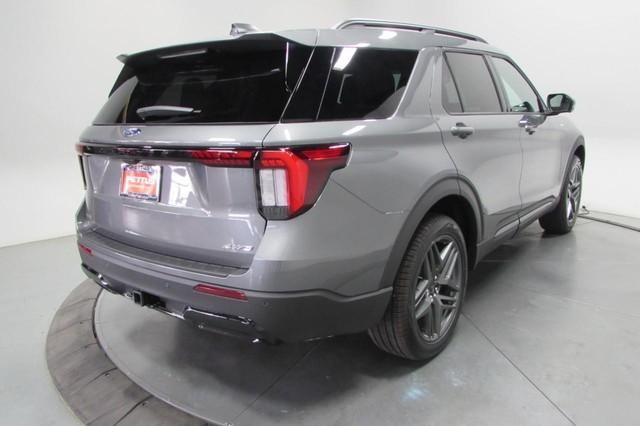 2025 Ford Explorer ST-Line photo 7