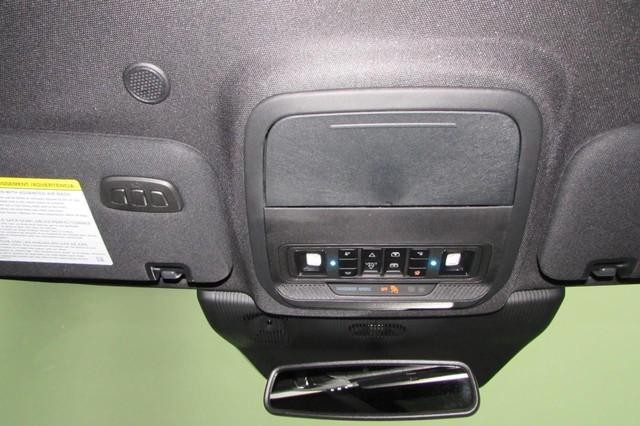 2025 Ford Explorer ST-Line photo 12
