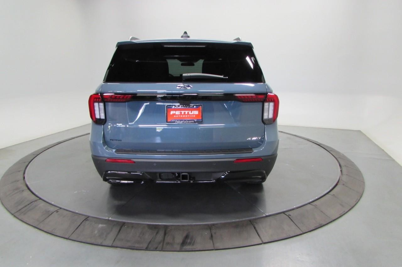 2025 Ford Explorer ST-Line photo 5