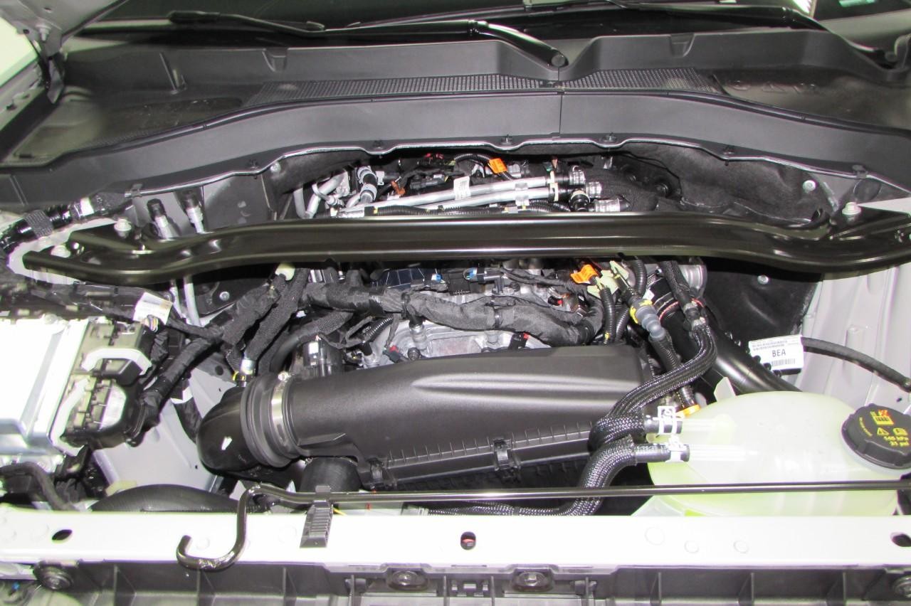 2025 Ford Explorer ST-Line photo 7