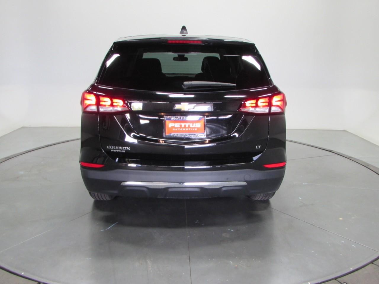 Chevrolet Equinox Vehicle Full-screen Gallery Image 07