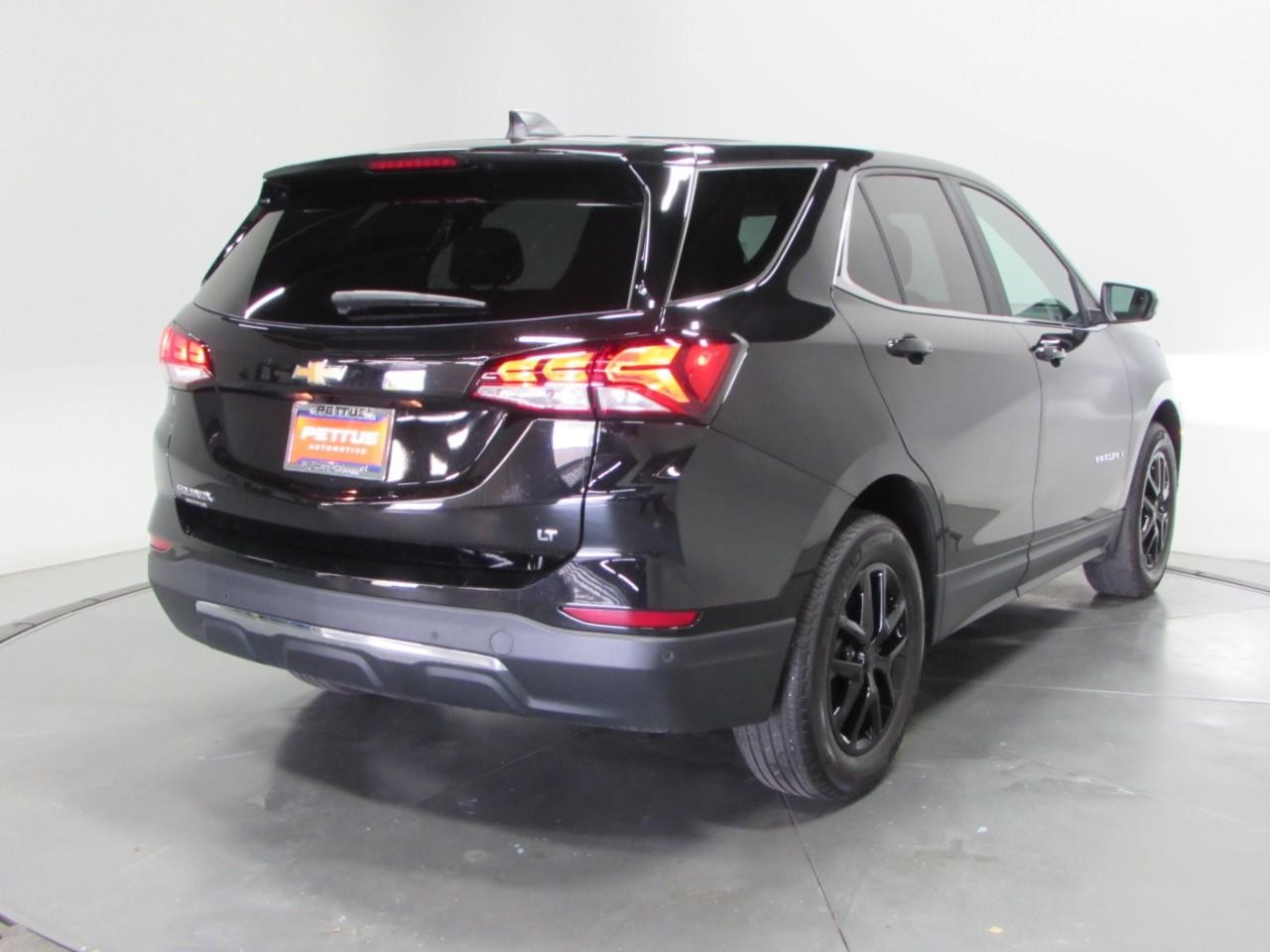 Chevrolet Equinox Vehicle Full-screen Gallery Image 08